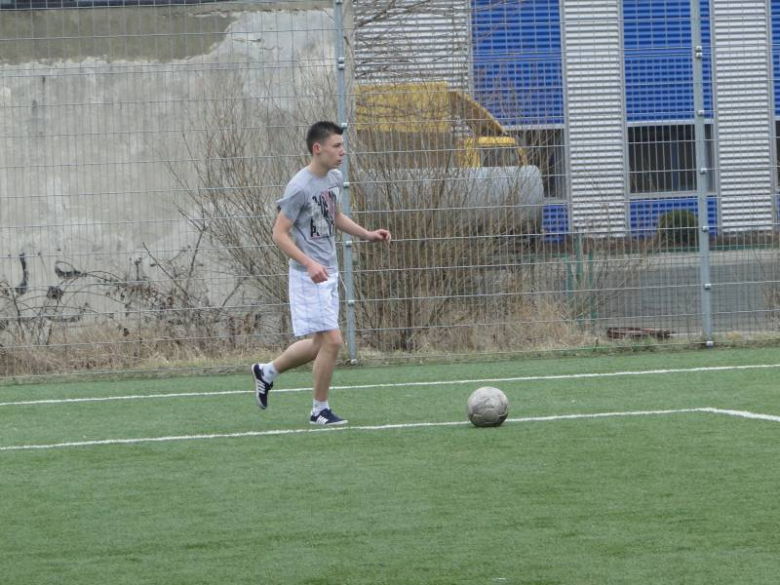 Wiosenny turniej piłki nożnej i siatkowej PZSP nr 2 w Środzie Śląskiej