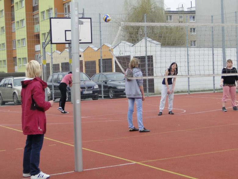 Wiosenny turniej piłki nożnej i siatkowej PZSP nr 2 w Środzie Śląskiej