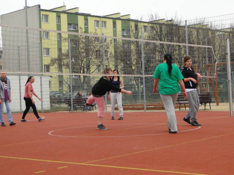 Wiosenny turniej piłki nożnej i siatkowej PZSP nr 2 w Środzie Śląskiej