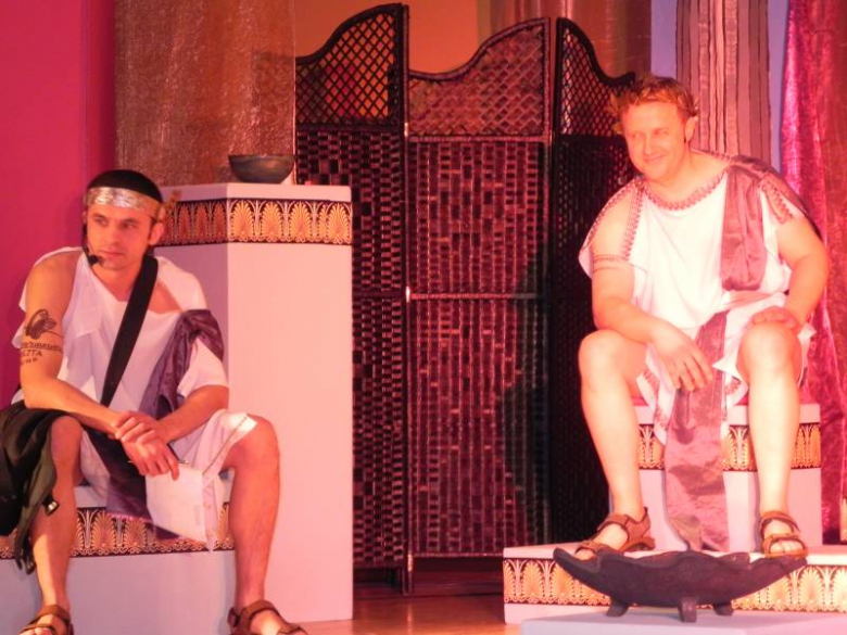 Bogowie na scenie średzkiej