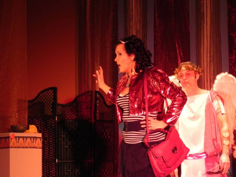 Bogowie na scenie średzkiej