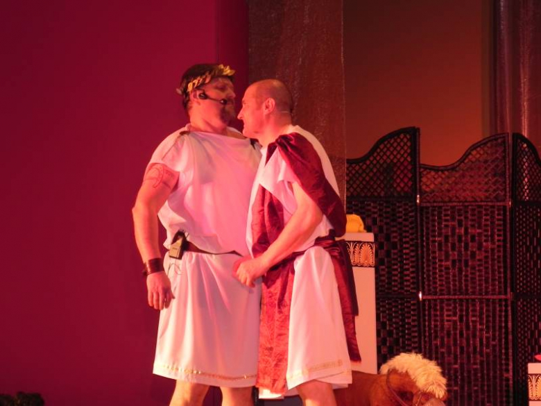 Bogowie na scenie średzkiej