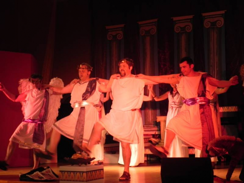 Bogowie na scenie średzkiej