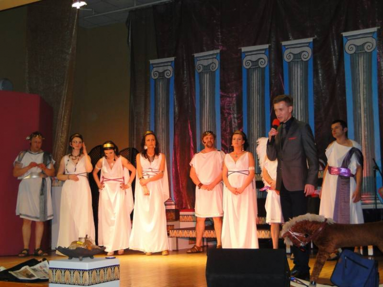 Bogowie na scenie średzkiej