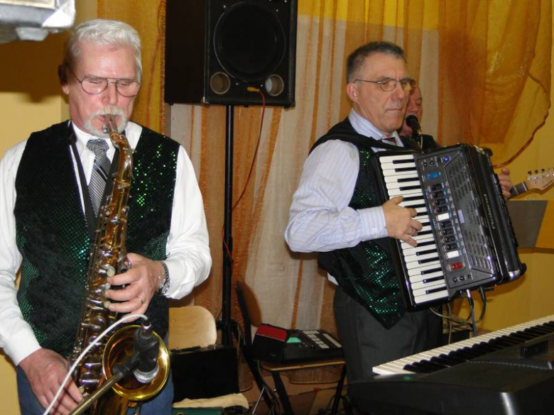 Karnawałowy bal emerytów w Środzie Śląskiej