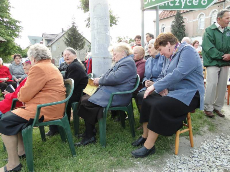 Nowa kapliczka w Jastrzębcach