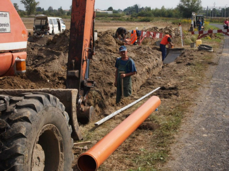 Montaż kanalizacji w Mazurowicach