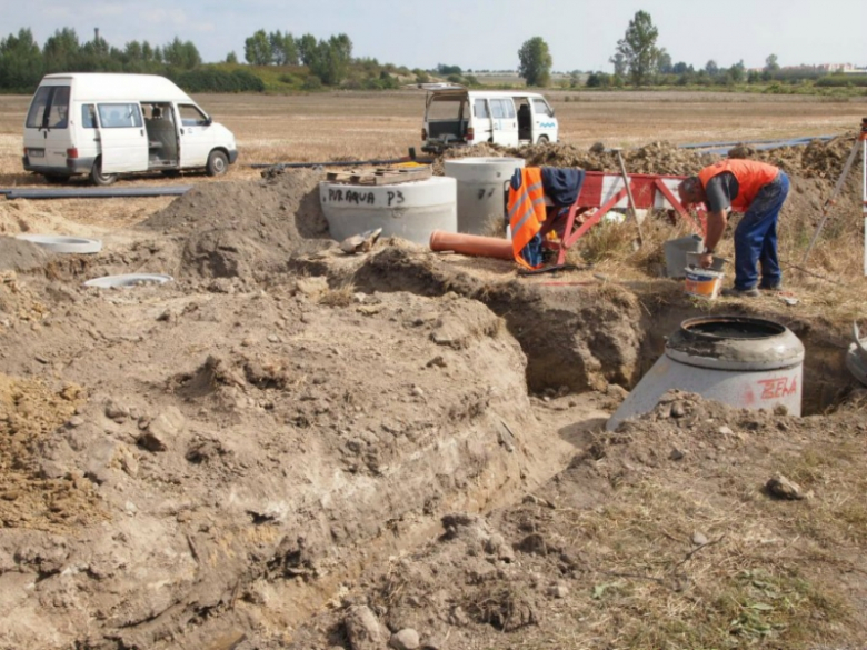 Montaż kanalizacji w Mazurowicach