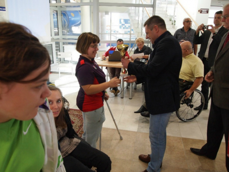 Niepełnosprawni podnosili ciężary