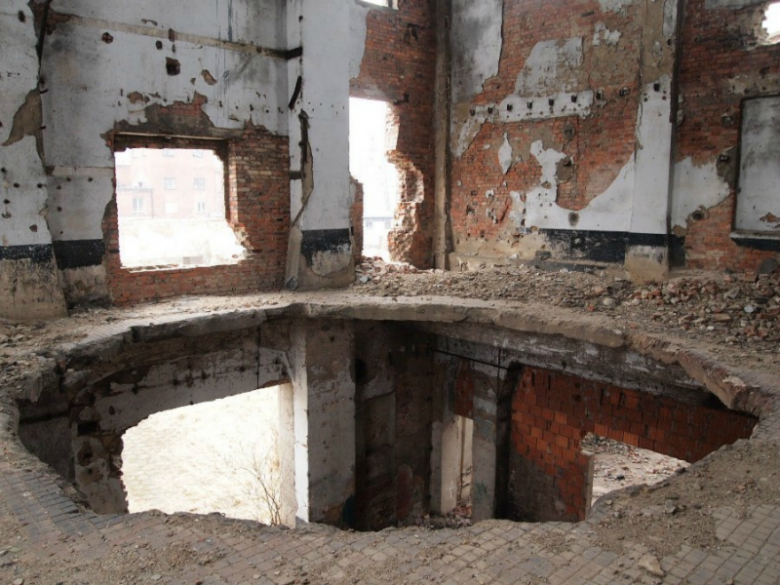 Ruiny papierni w Malczycach