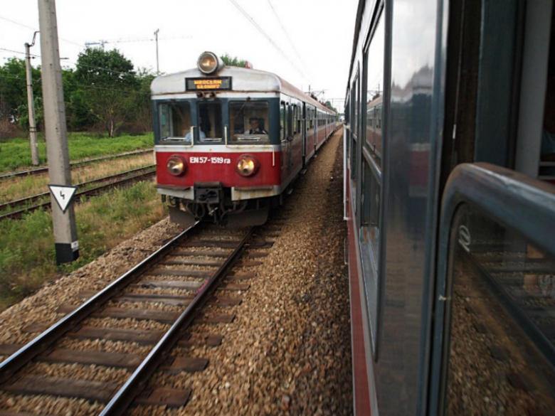 Walka z osobami przechodzącymi nielegalnie przez tory