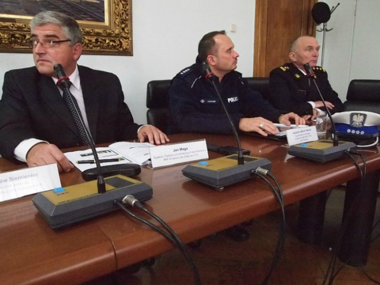 konferencja PKP, SOK i policji 