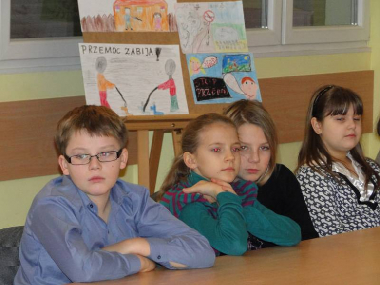 „Po pierwsze przeciwdziałaj przemocy”  -  konferencja w Miękini