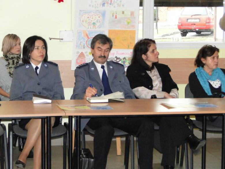 „Po pierwsze przeciwdziałaj przemocy”  -  konferencja w Miękini