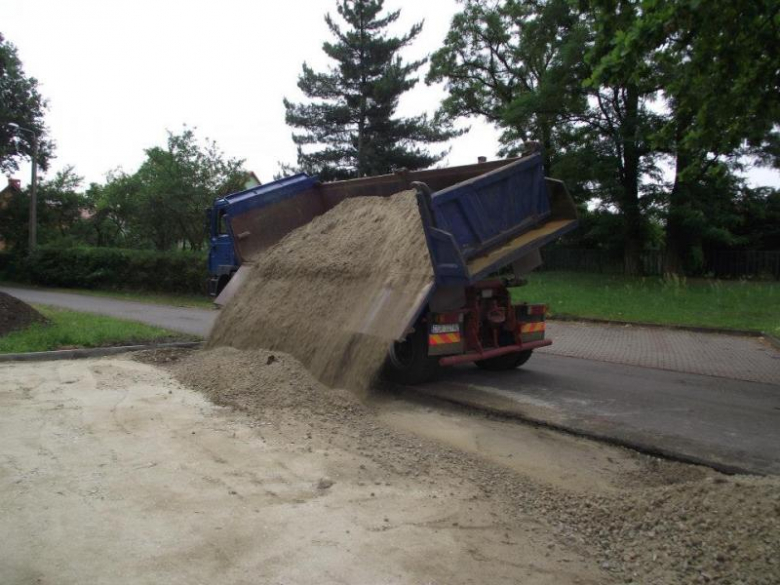 Budowa parkingu w Brodnie