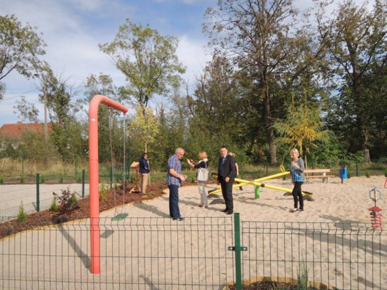 Prace przy placu zabaw