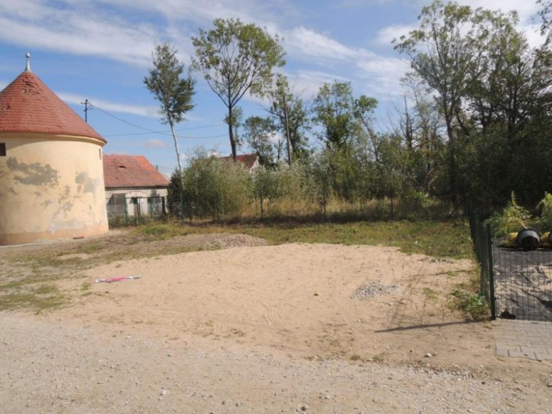 Prace przy placu zabaw