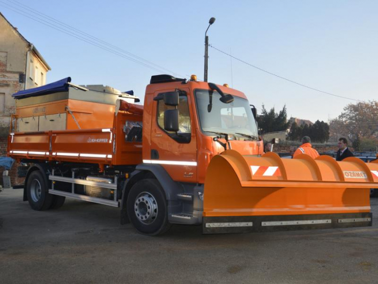 Nowy pług dla służby drogowej