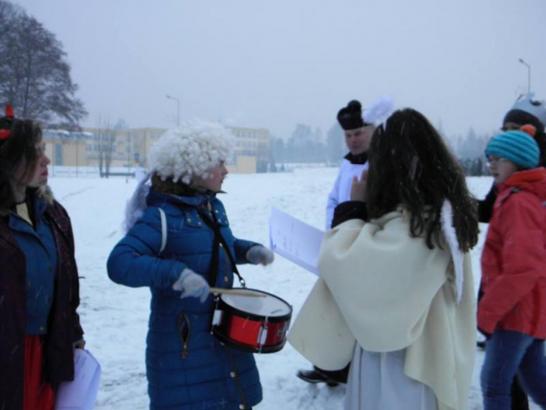 Mieszkańcy Miękini chętnie uczestniczyli w pochodzie