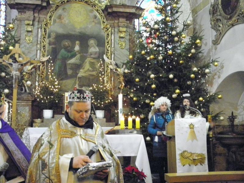 Mieszkańcy Miękini chętnie uczestniczyli w pochodzie