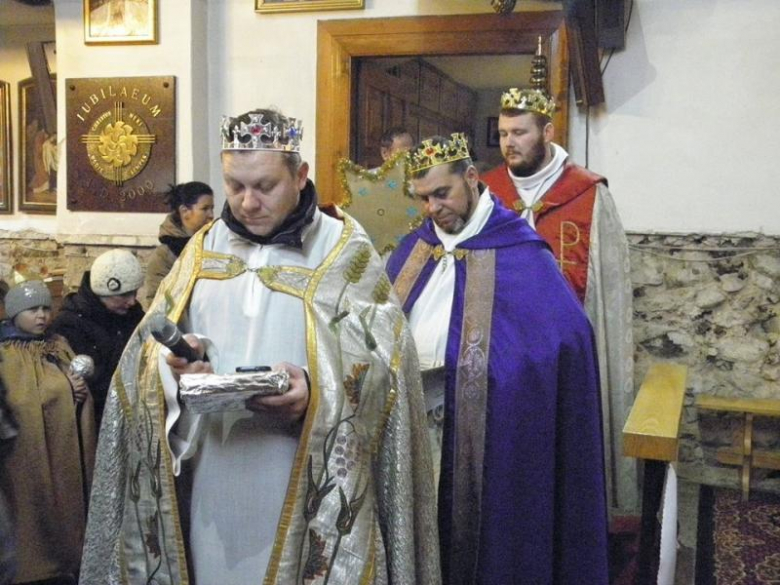 Mieszkańcy Miękini chętnie uczestniczyli w pochodzie