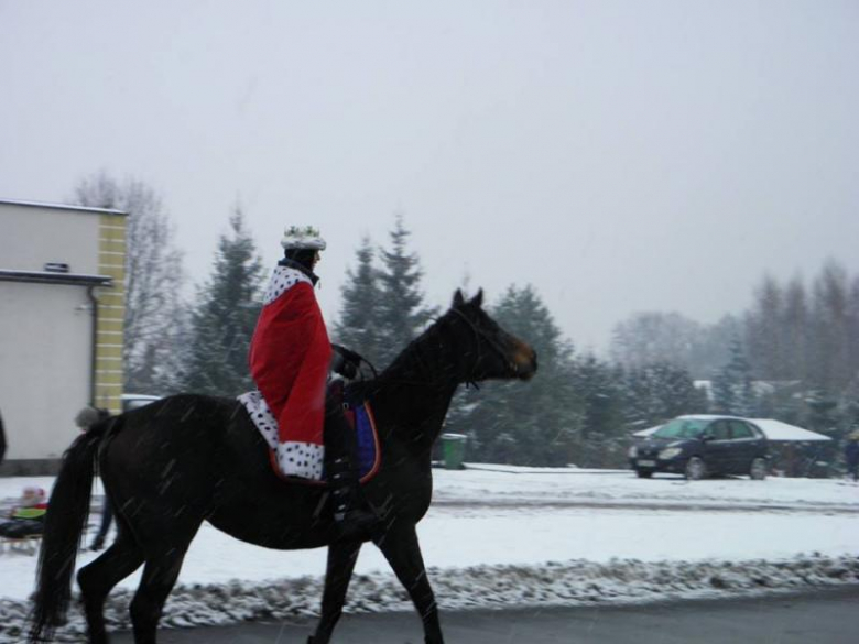 Mieszkańcy Miękini chętnie uczestniczyli w pochodzie