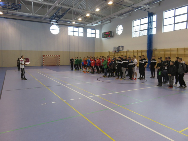 W turnieju wzięło udział 10 drużyn z woj. dolnośląskiego