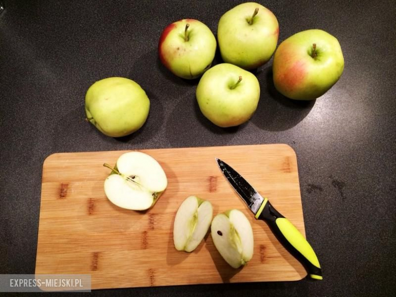 Tarta waniliowa z jabłkami