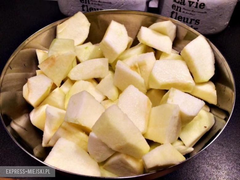 Tarta waniliowa z jabłkami