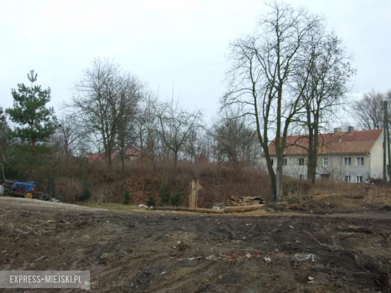 Obecny widok na teren dawnego pałacu 