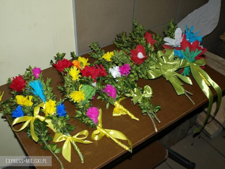 Dzieci zrobiły palmy wielkanocne