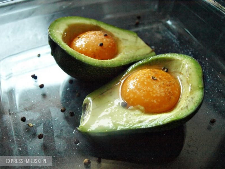 Przepis na pieczone awokado