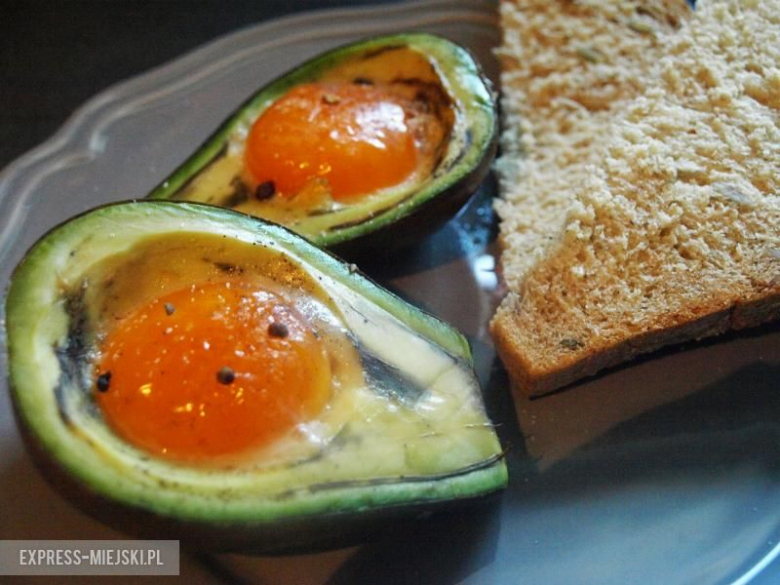 Przepis na pieczone awokado