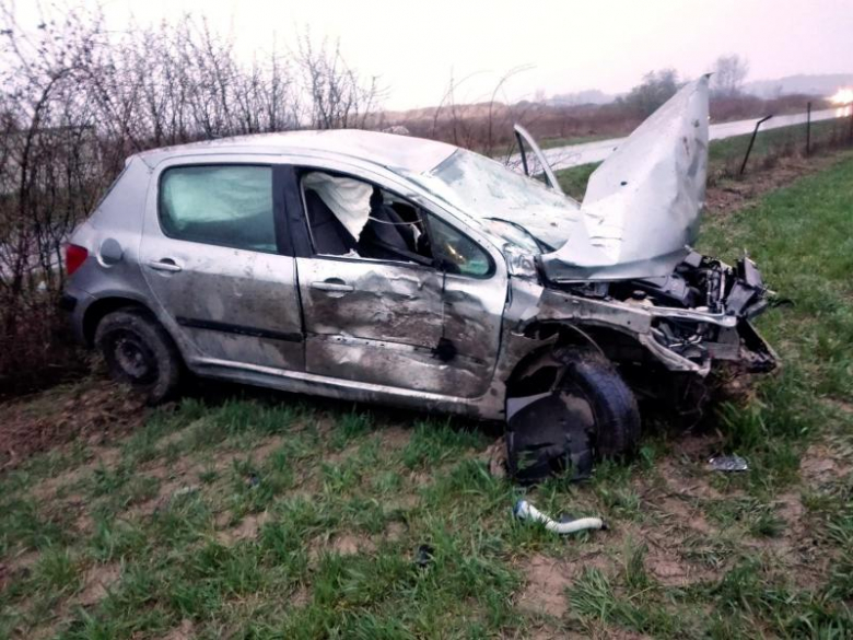 Śmiertelny wypadek na drodze między Miękinią a Błoniami