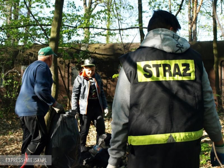 Uczestnicy sprzątania Wilczkowa