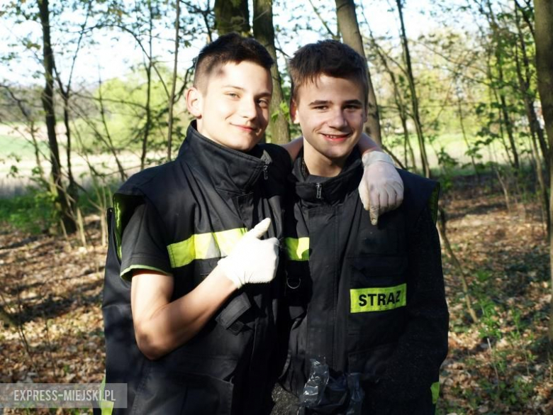 Uczestnicy sprzątania Wilczkowa