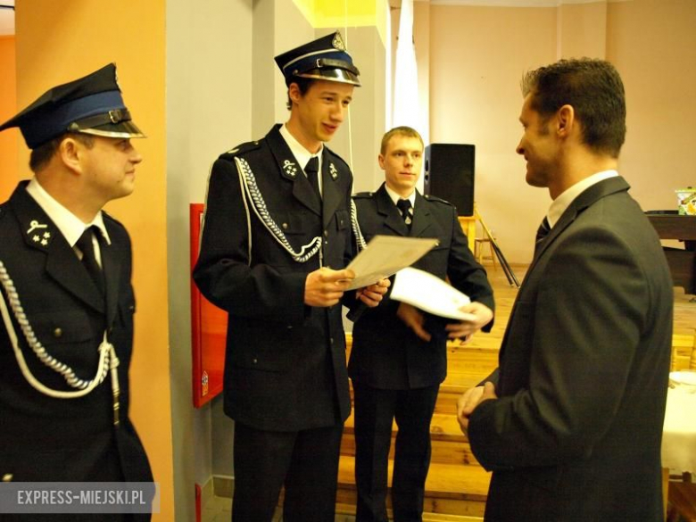 Poświęcenie nowego wozu strażackiego