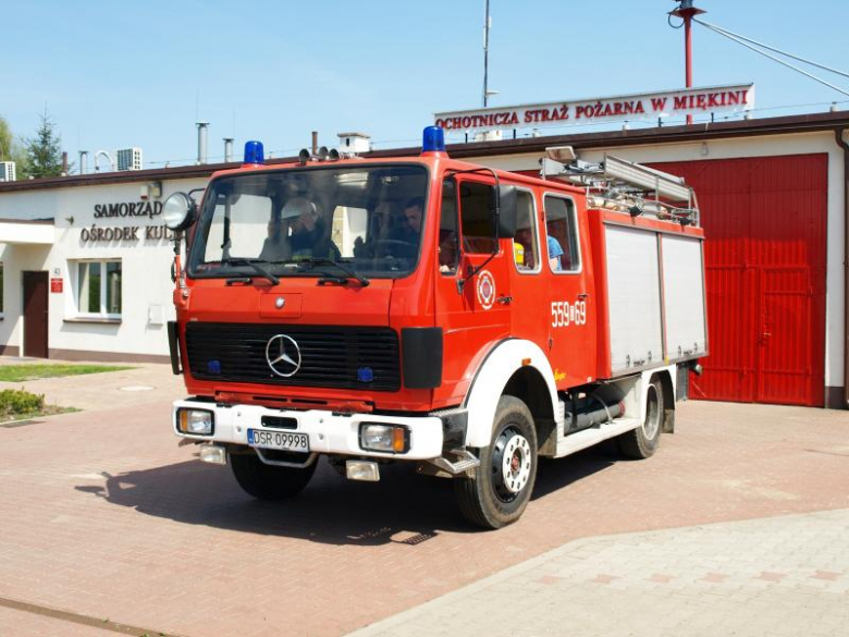 Pożar trawy w Lenartowicach