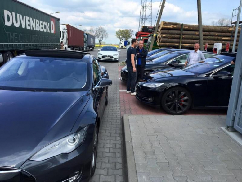 Tesla w Kostomłotach