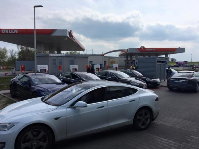 Tesla w Kostomłotach