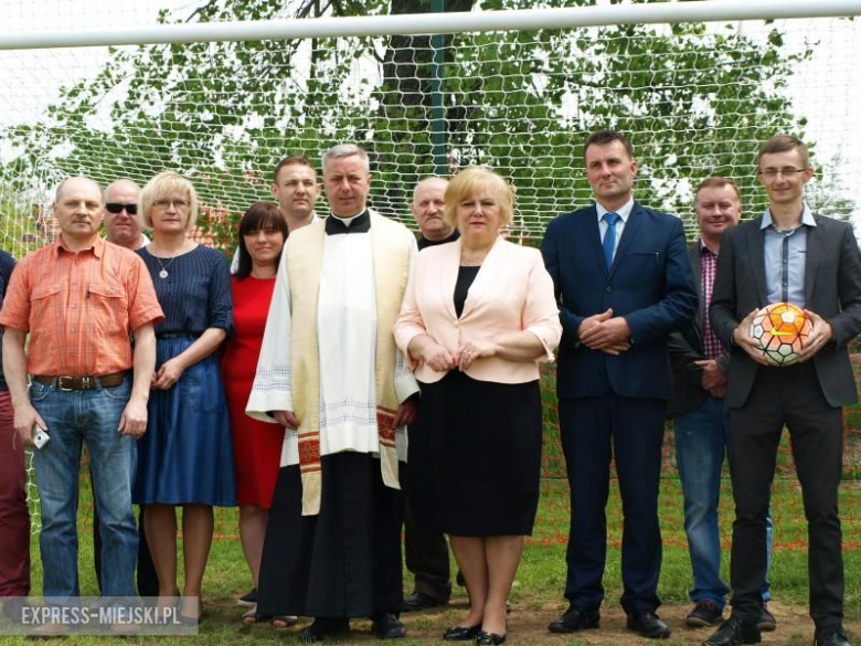 Nowe boisko w Ujeździe Górnym