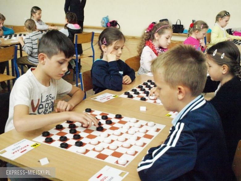 Turniej warcabowy w Rakoszycach