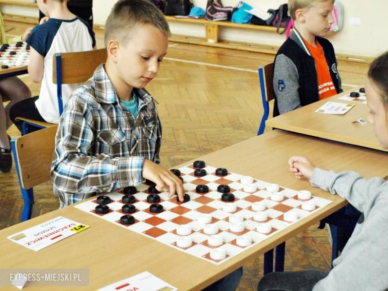 Turniej warcabowy w Rakoszycach