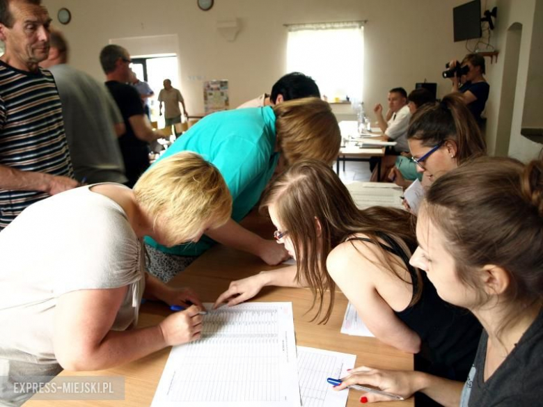 Zebranie wiejskie w Zakrzowie