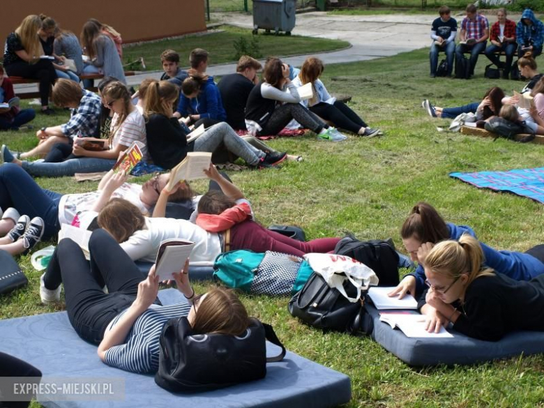 Czytanie książek w LO