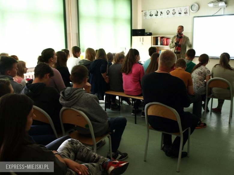 Lekcja historii w ZS Rakoszyce