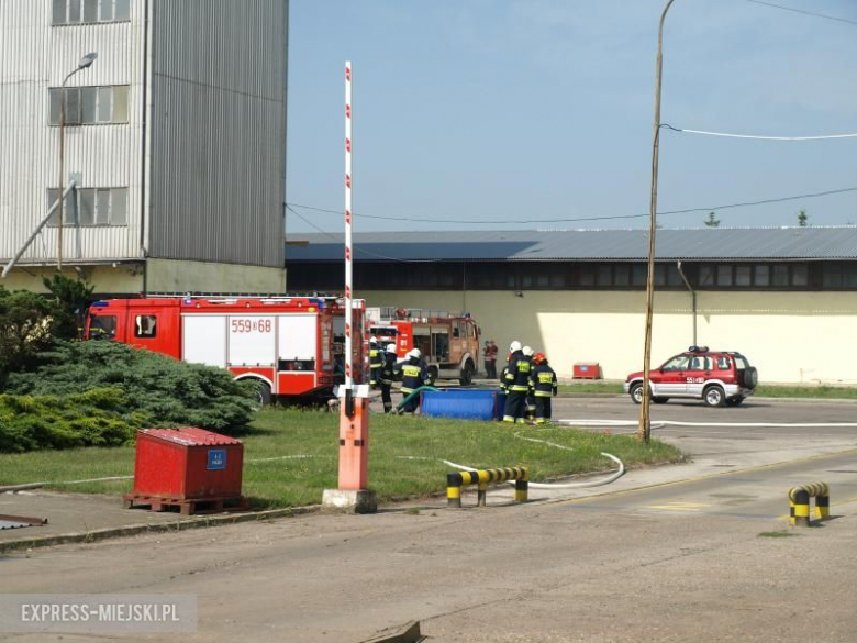 Ćwiczenia straż pożarnych w Ujeździe Górnym