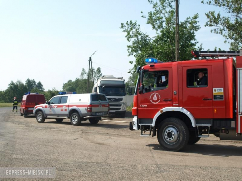 Ćwiczenia straż pożarnych w Ujeździe Górnym