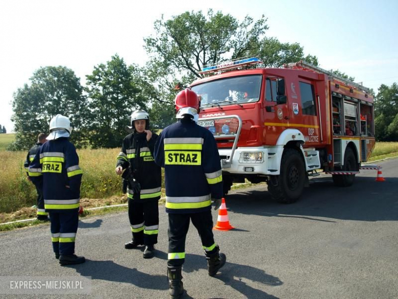 Ćwiczenia straż pożarnych w Ujeździe Górnym