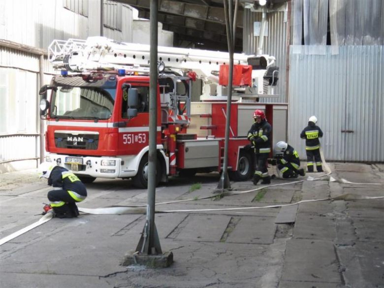 Ćwiczenia straż pożarnych w Ujeździe Górnym